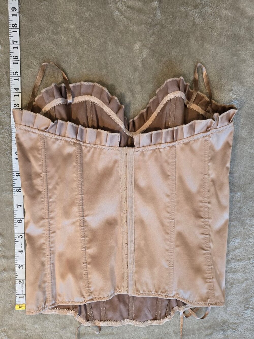 SPENCER beige shapeware corset with lace accents XL - Picture 2 of 7